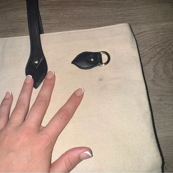 Women's Tiana New York Elegant Beaded Houndstooth Black Tote Bag - Picture 7 of 10